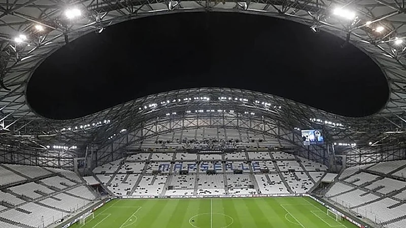 بالصور .. الإخلاء الطبي ينجح بنقل عائلة سعودية مصابة بكورونا من الهند إلى المملكة