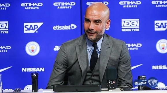 رغم منع البيتزا.. قرار صارم جديد لجوارديولا مع لاعبيه البدناء!