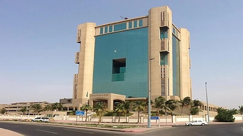 "أمانة جدة": إغلاق ساحة حراج السيارات بمنطقة المعارض حتى إشعار آخر