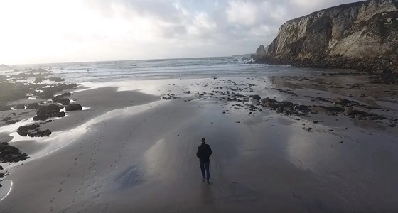 شاهد.. تكدس المركبات بطريق الملك سعود في الدمام يثير غضب سالكيه 