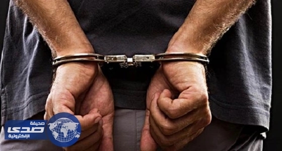 رجل يكتشف صور أخته على المواقع الإباحية ويتهم زوجها