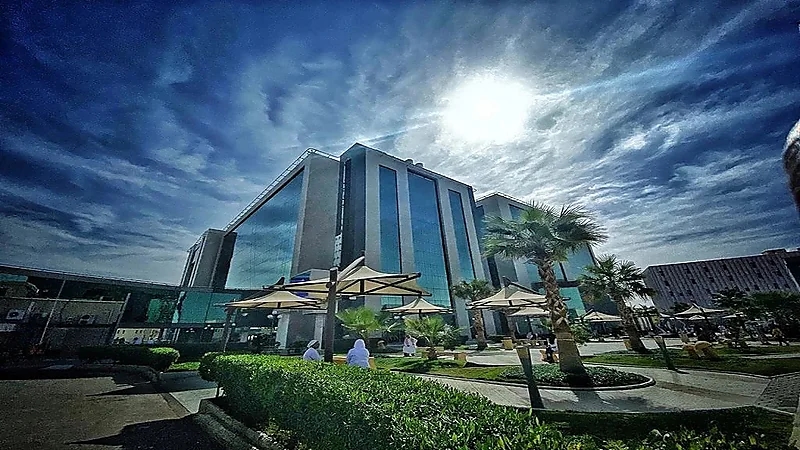 "سعود الطبية" تستخدم أحدث جهاز بالعالم لتبخير تضخم البروستاتا