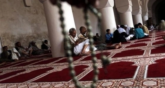" الحوثي " تعزل خطباء مساجد صنعاء وتستبدلهم بتابعين لها