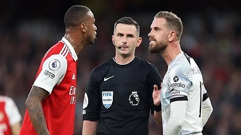 براءة هندرسون من العنصرية ضد لاعب آرسنال