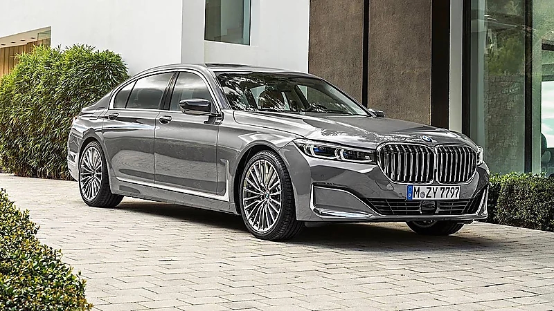 بالصور.. أفضل 3 سيارات سيدان فاخرة في 2023 بسوق المملكة