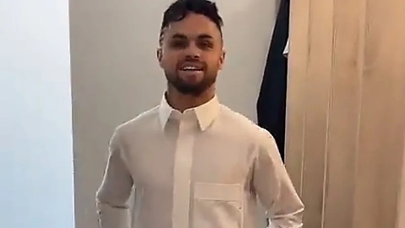 ميشائيل بالزي الوطني .. فيديو