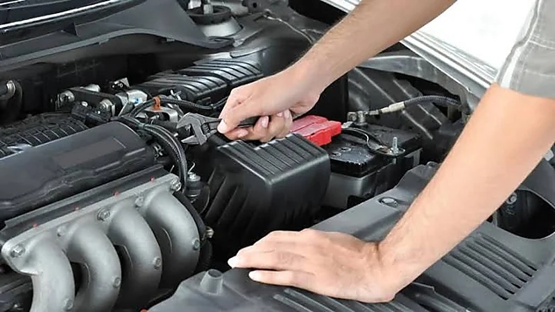 تلف حساس التصفيق يسبب العديد من الأعطال بالسيارة