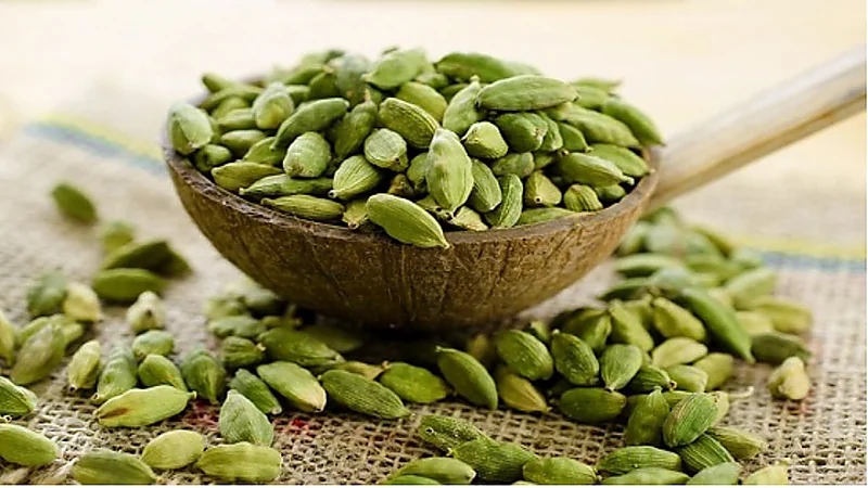 فوائد تناول الهيل بانتظام لصحة الجسم والمزاج