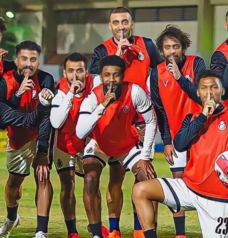 بالصور.. رفع الأعلام المصرية في غزة بعد نجاح المصالحة الفلسطينية