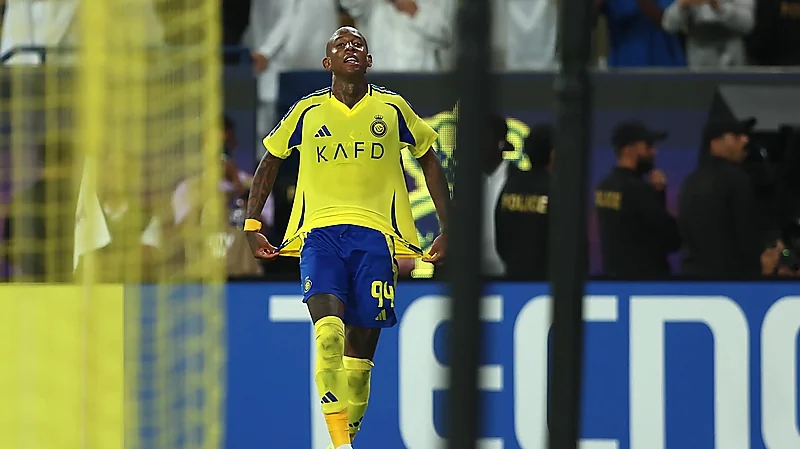 النصر يحسم موقفه النهائي من رحيل تاليسكا