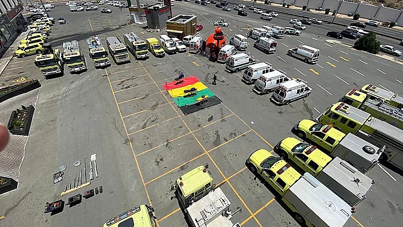 مدني الطائف يباشر حادث انهيار جزئي لجدار مبنى سكني