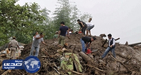 انهيارات أرضية تحاصر آلاف الهندوسيين في الهند