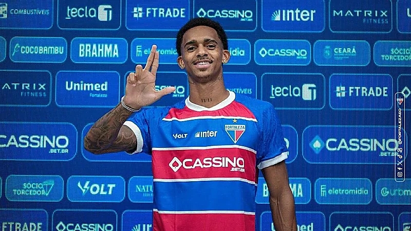 اهتمام سعودي بضم لاعب فورتاليزا ديلان بوريرو