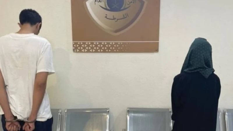 القبض على شخصين لاحتيالهما على مناديب في عسير
