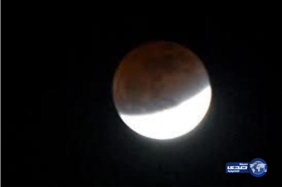 باحث فلكي: "خسوف كاذب" بدون صلاة مساء اليوم