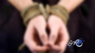 طالب جامعي يحتجز رهائن من أجل الحصول على بيتزا ومياه غازية