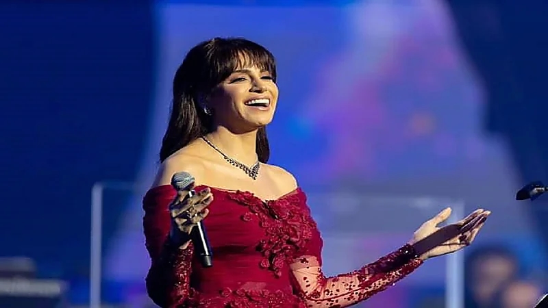 ‎آمال ماهر تتألق في سماء عروس البحر الأحمر .. صور