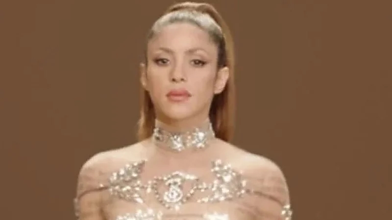 إطلالة جديدة لشاكيرا تثير ضجة واسعة