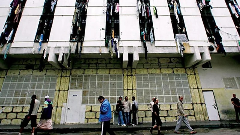 ليست الأولى..فرار 18 نزيلا من أحد سجون لبنان