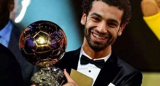 محمد صلاح يدافع عن المرأة في بلاده