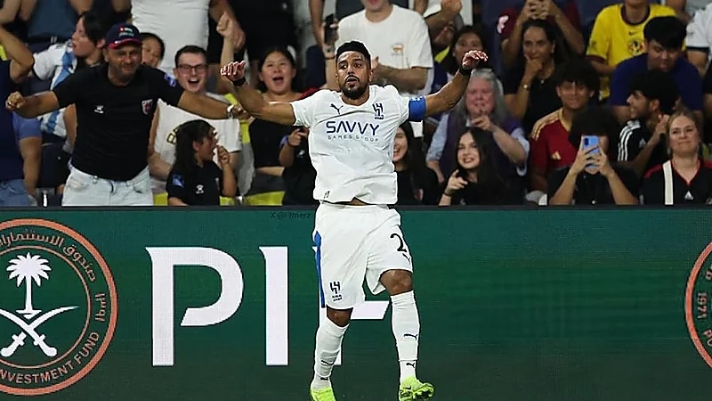 زوجة سالم الدوسري تحتفي بتألقه: ما أصعب سالم .. صورة