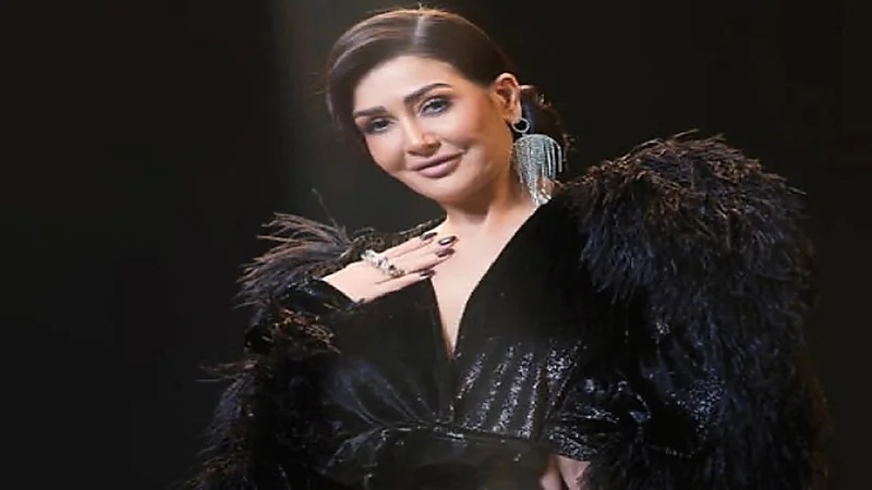 غادة عبدالرازق تنشر صورتها بعد انتهاءها من أعمال المنزل