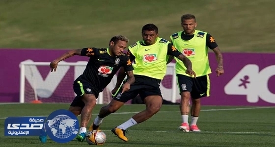 بالصور..نيمار يغادر مران المنتخب البرازيلي قبل انتهاءه