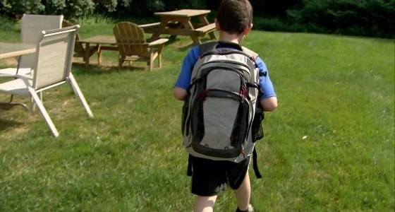 حقائب مدرسية ضد الرصاص لحماية تلاميذ أمريكا