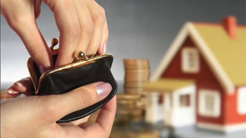 محامي يوضح حقوق المرأة في حال رفض الزوج الإنفاق عليها .. فيديو