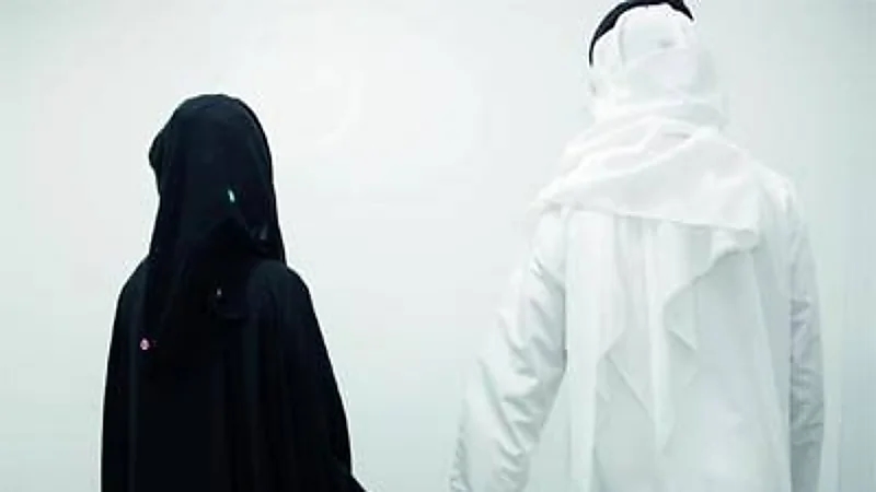 سيدة تقيم دعوى قضائية ضد زوجها بسبب "هدية"