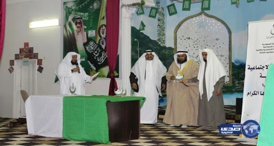 بالصور .. أمين عسير يشهد أوبريت المحور التهامي " وقفة وطت " بقرية السودة بعسير