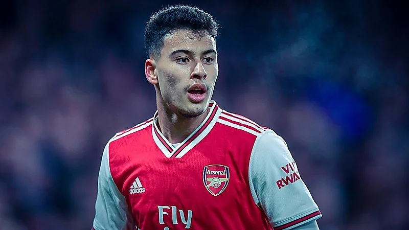 النصر يبتعد عن مارتينيلي