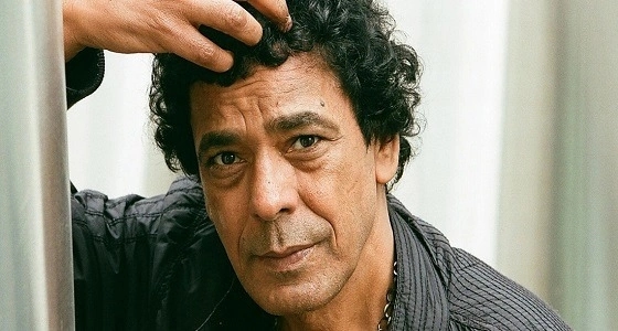 محمد منير يطمأن جمهوره بعد عملية جراحية " أنا زي الفل "