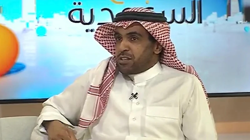 "استشاري نفسي" يوضح السن المناسب لإعطاء الطفل هاتف محمول (فيديو)