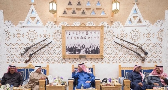 بالصور.. خادم الحرمين يستقبل النائب الأول لرئيس مجلس الوزراء وزير الدفاع بالكويت