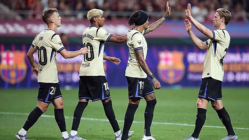 جماهير برشلونة تفتح النار على أولمو بعد ودية سول