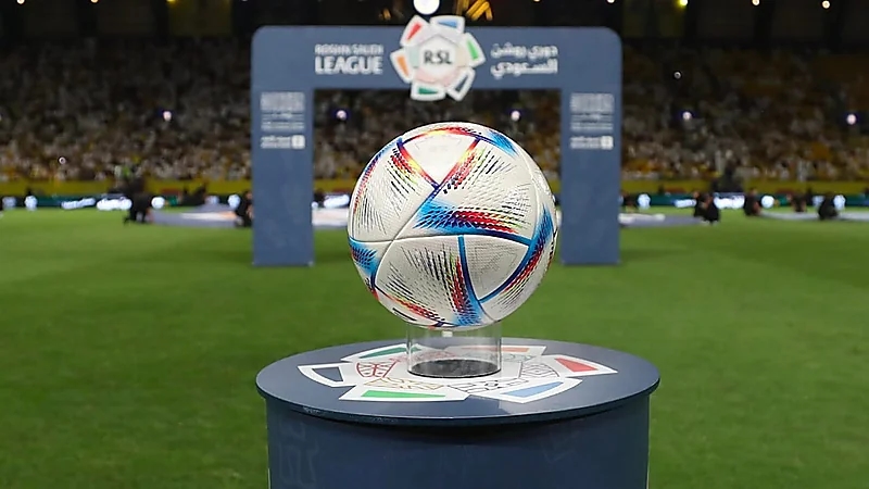 لائحة الأندية المحدثة: تقليص مهام الرئيس وصلاحيات هائلة للرئيس التنفيذي