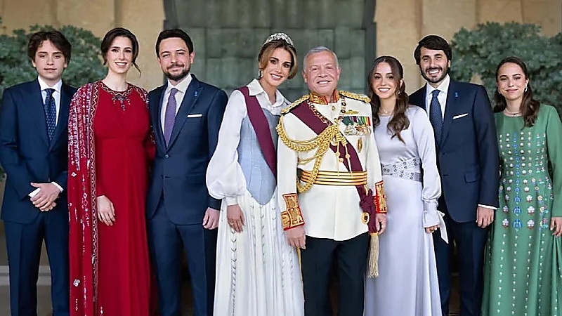 ‎الملكة رانيا: أتمنى أن يحمل العام الجديد أيامًا تُضيء القلوب بسلام.. فيديو