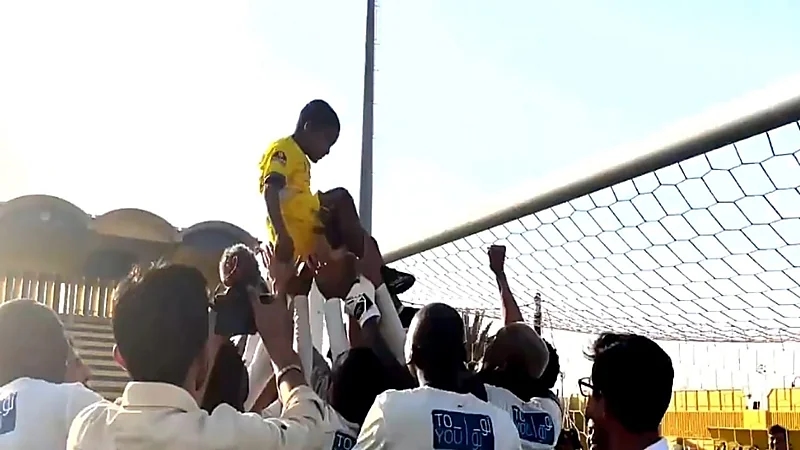 بالفيديو.. محارب السرطان الطفل عبدالمحسن الدوسري في ضيافة النصر