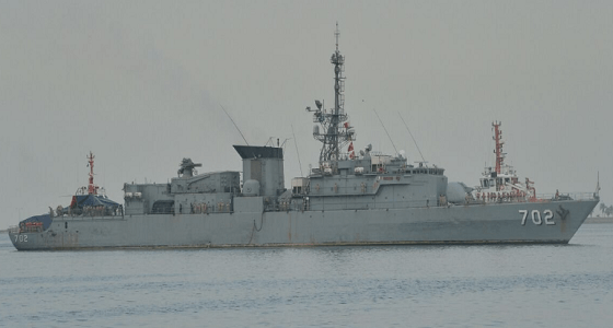 بالفيديو والصور.. الفرقاطة السعودية المتعرضة لهجوم الحوثيين تصل جدة