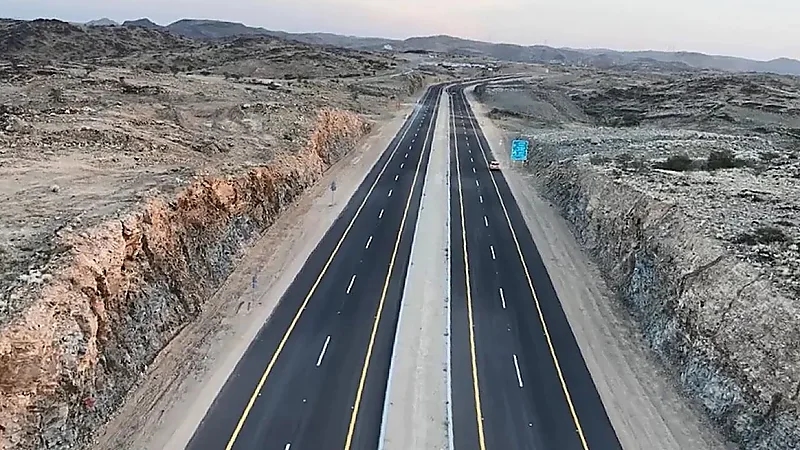 افتتاح الحركة المرورية في المرحلة الثالثة لطريق العقيق بلجرشي بالباحة