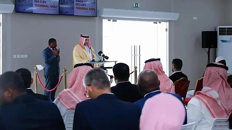 مغادرة أولى رحلات المستفيدين من مبادرة طريق مكة من كوت ديفوار إلى المملكة