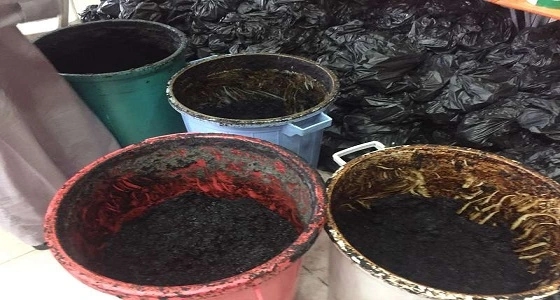 إتلاف كميات من خلطات معسل وجراك وتبغ مجهولة المصدر بالطائف