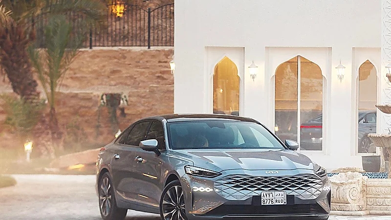 بالصور .. مميزات وأسعار سيارة كادينزا 2022 في المملكة