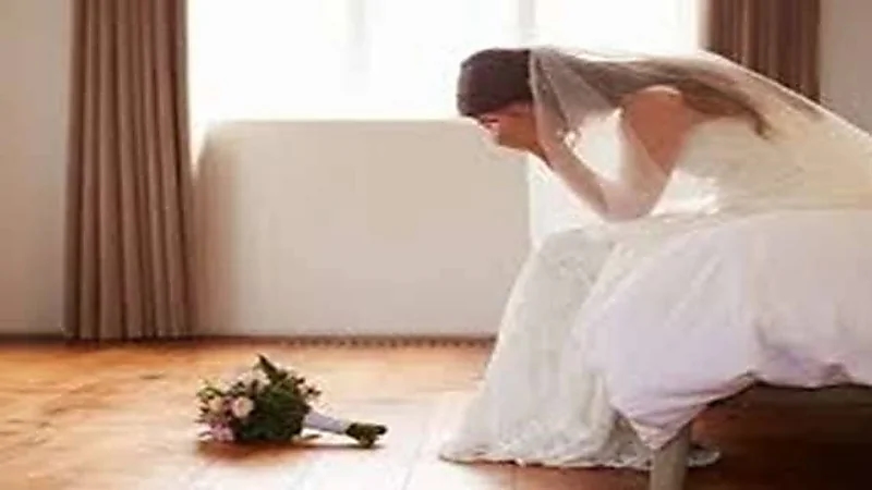 عروسان ينهيان حياتهما بعد ساعات من زفافهما