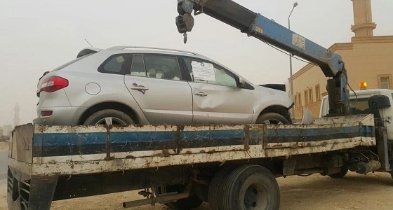 بالصور.. إزالة 25 مركبة تالفة ببلدية الشمال