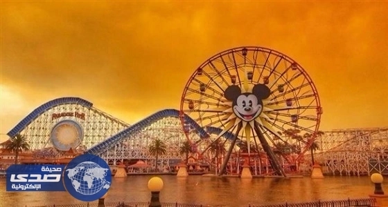 النيران تغير منظر " ديزني لاند " في كاليفورنيا