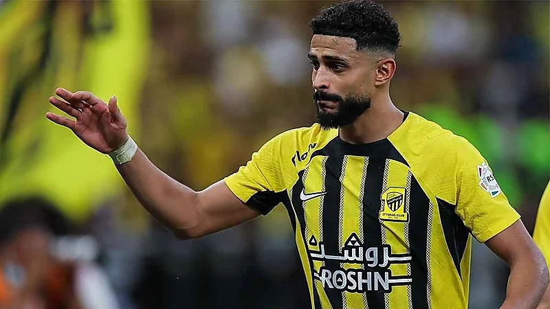 الاتحاد يسعى لشراء عقد عبدالإله العمري