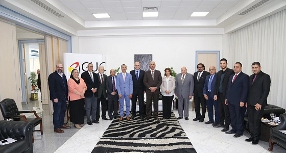 بالصور.. الملحق الثقافي للمملكة بالقاهرة يزور الجامعة الألمانية