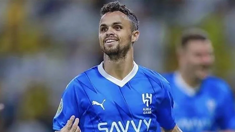 فلامنجو يتواصل مع ميشيل من أجل العودة